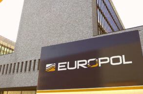 europol opublikował raport o zagrożeniach przestępczością w internecie - w rolach głównych kryptowaluty