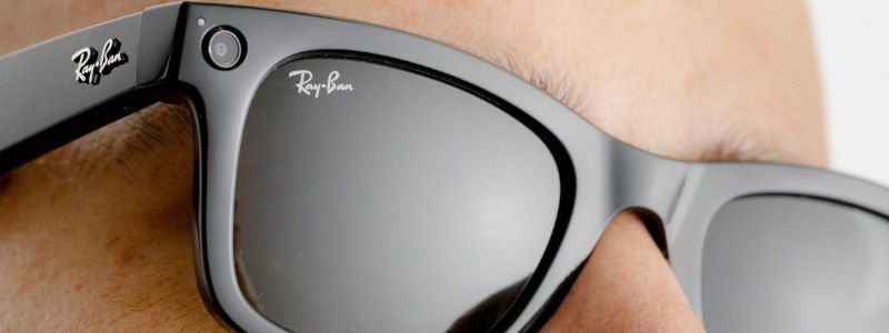 Okulary Ray-Ban stworzone we współpracy z Facebookiem, przez które "można wejść" do metaversu
