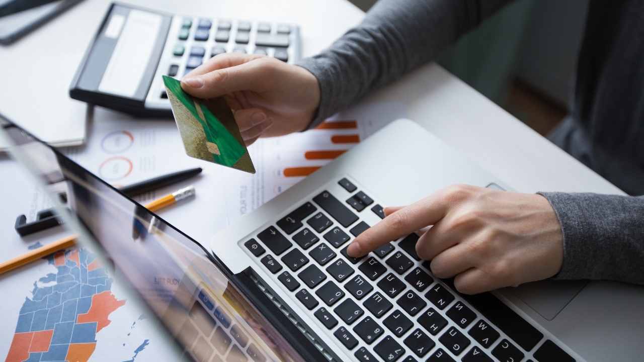 Czy bank może zamknąć mój rachunek wykorzystywany do handlu bitcoinami?