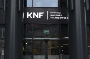 knf ostrzega przed współpracą z branżą kryptowalut